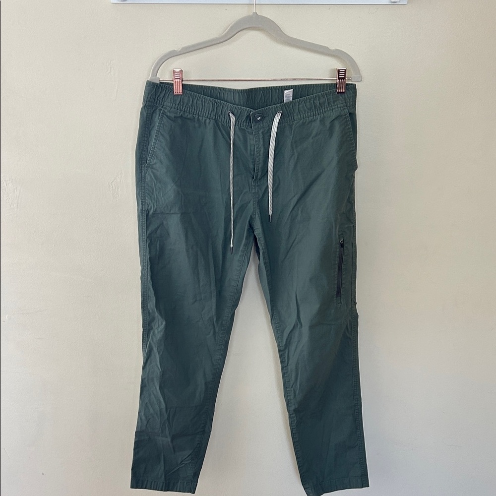 Vuori Men's Dark Green Drawstring Chinos